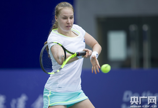 累与刻苦训 累与刻苦训